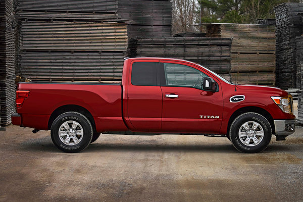 2017 Nissan Titan King Cab