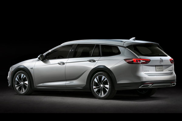 2018 Buick Regal TourX