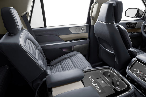 2018 Lincoln Navigator Interior