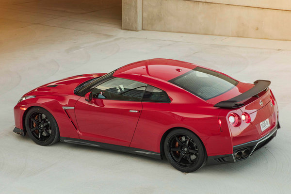 2017 Nissan GT-R Track Edition