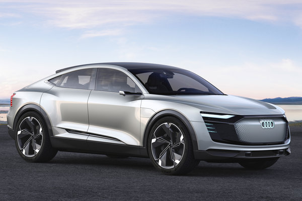 2017 Audi e-tron Sportback