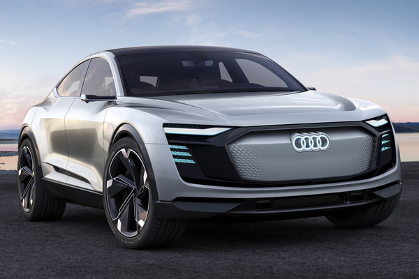 2017 Audi e-tron Sportback