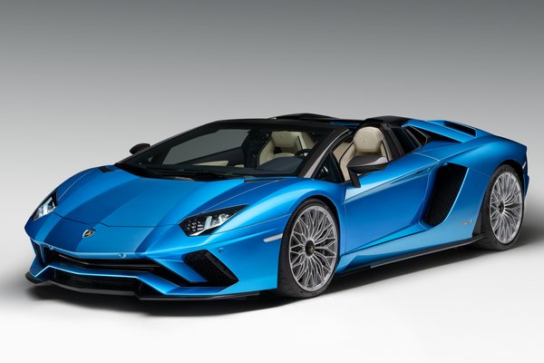 2018 Lamborghini Aventador Roadster