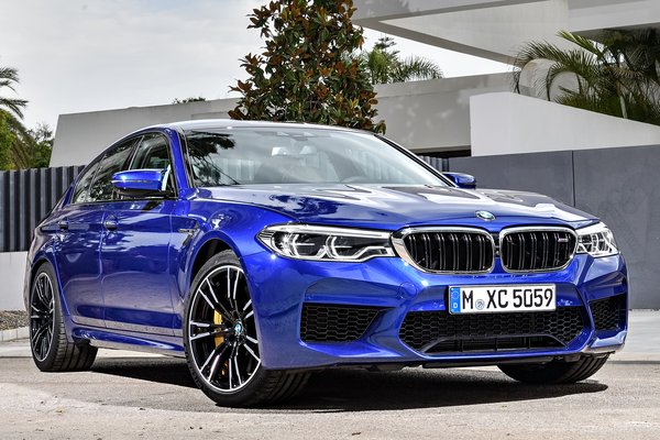 2018 BMW 5-Series M5 sedan