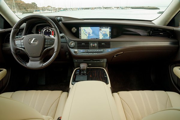 2018 Lexus LS Interior