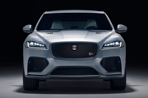 2019 Jaguar F-Pace SVR