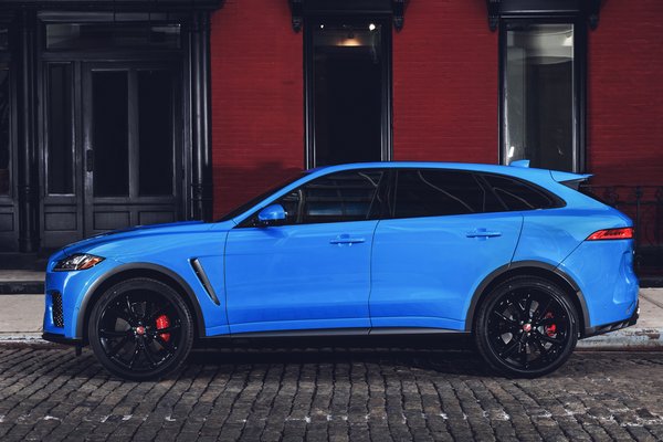 2019 Jaguar F-Pace SVR