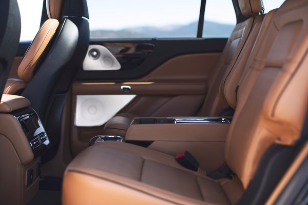 2019 Lincoln Aviator Interior