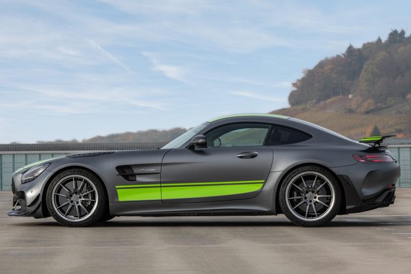 2020 Mercedes-Benz AMG GT R Pro coupe