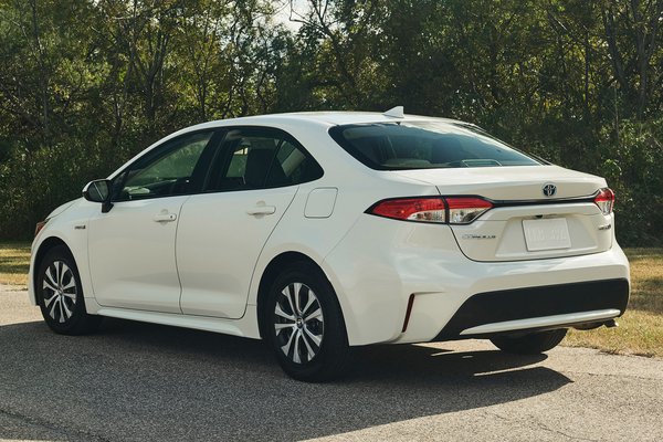 2020 Toyota Corolla Hybrid sedan