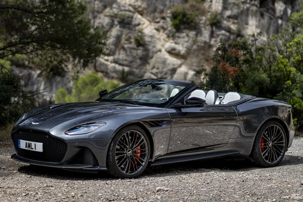 2020 Aston Martin DBS Superleggera Volante