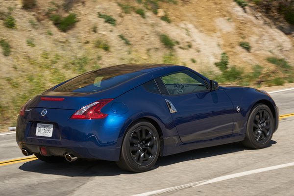 2019 Nissan 370Z Heritage Edition