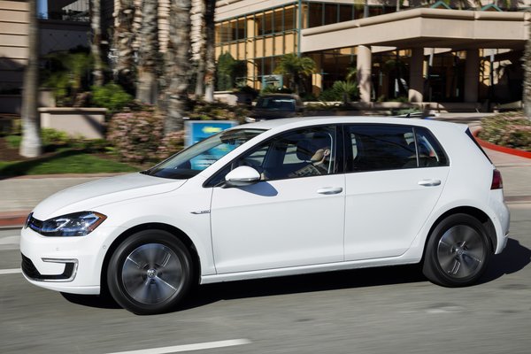 2019 Volkswagen Golf e-Golf