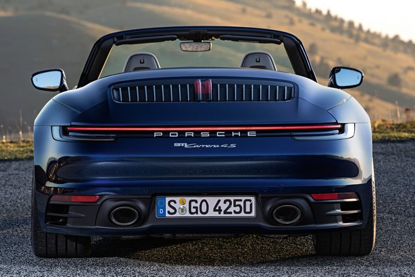 2020 Porsche 911 Carrera Cabriolet 4S