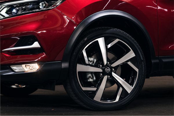 2020 Nissan Rogue Sport Wheel