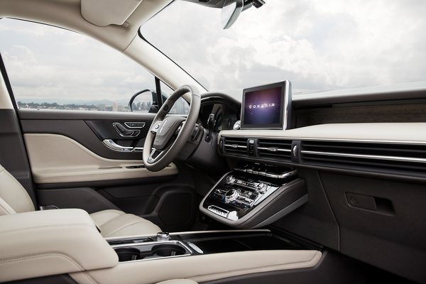 2020 Lincoln Corsair Interior