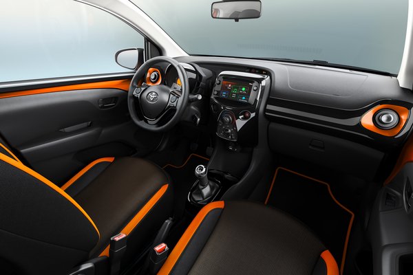 2019 Toyota Aygo x-cite Interior