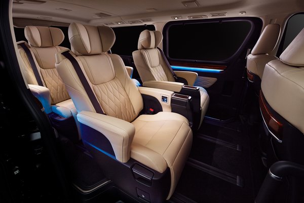 2020 Toyota Granace Interior