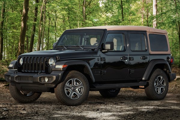 2020 Jeep Wrangler Unlimited Black & Tan