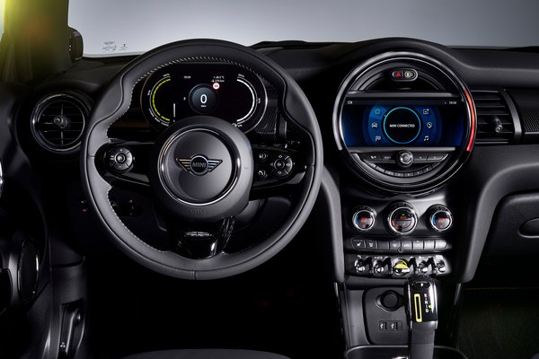 2020 Mini Cooper SE Instrumentation