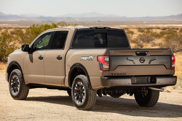 2020 Nissan Titan PRO-4X Crew Cab