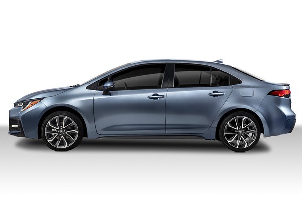 2020 Toyota Corolla XSE sedan