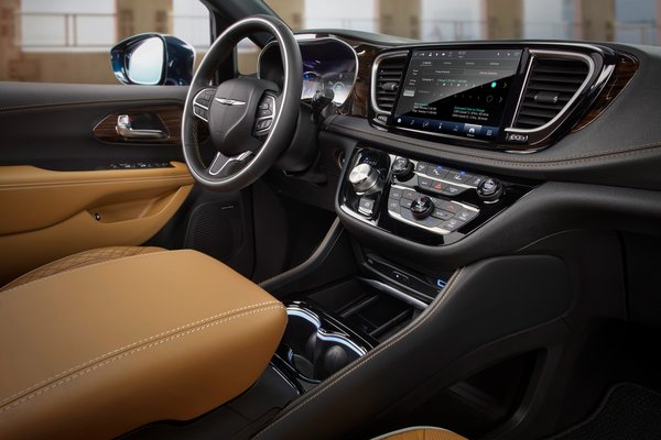 2021 Chrysler Pacifica Pinnacle Interior