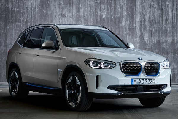 2021 BMW iX3