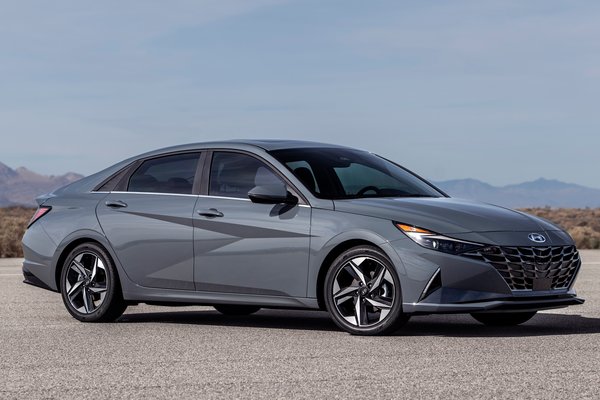 2021 Hyundai Elantra Hybrid sedan