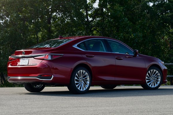 2021 Lexus ES 250 AWD Luxury