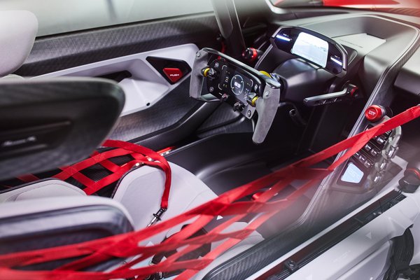 2021 Porsche Mission R Interior