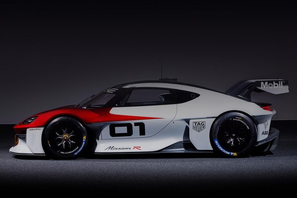 2021 Porsche Mission R