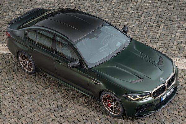 2022 BMW 5-Series M5 CS