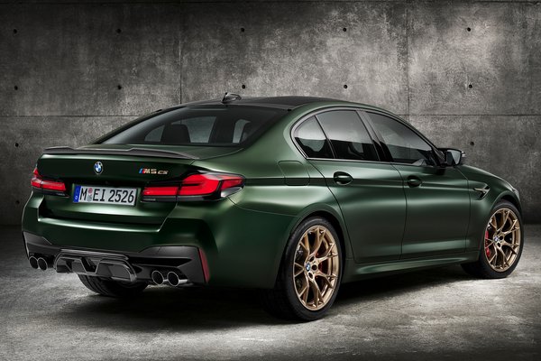 2022 BMW 5-Series M5 CS