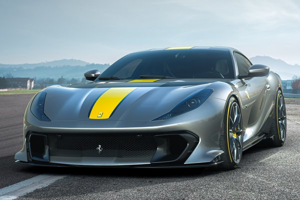 2022 Ferrari 812 Competizione