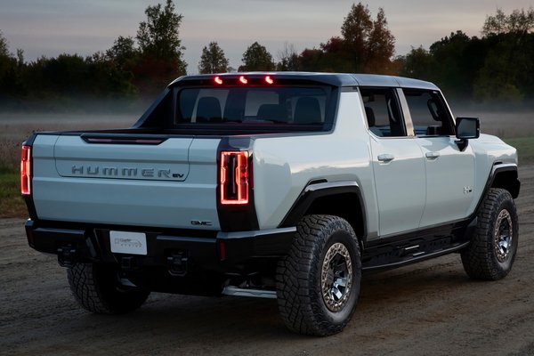 2022 GMC Hummer EV