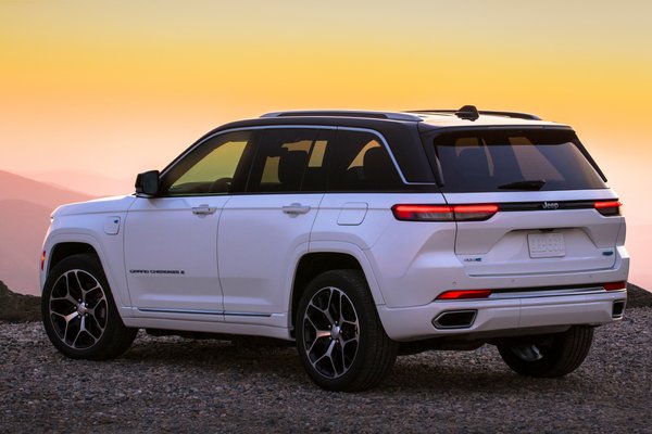 2022 Jeep Grand Cherokee Summit 4xe