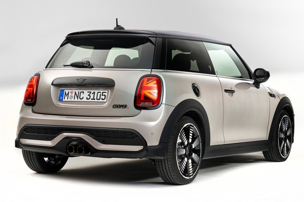 2022 Mini Cooper S Hardtop 2-door