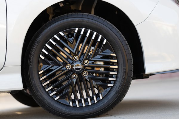 2023 Nissan Leaf Wheel