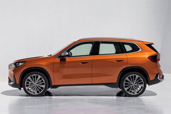 2023 BMW X1