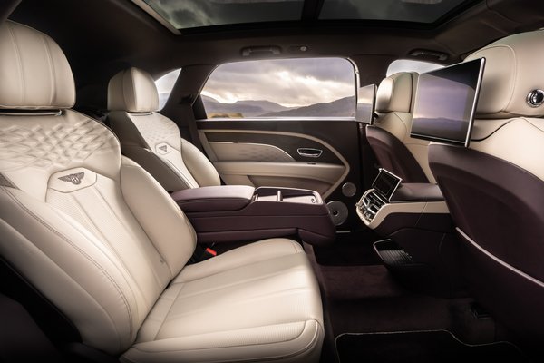 2023 Bentley Bentayga EWB Interior