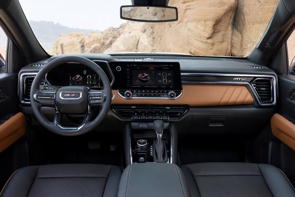 2023 GMC Canyon AT4 Interior