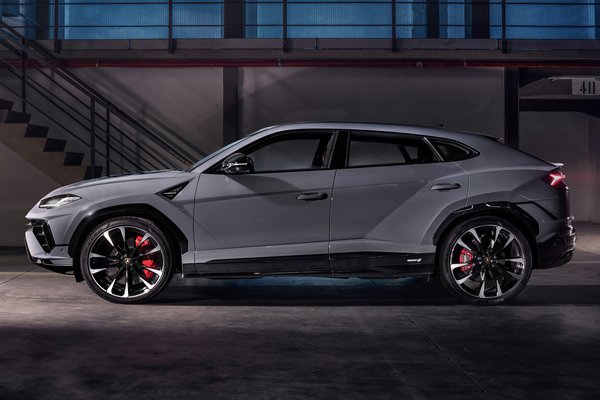 2023 Lamborghini Urus S