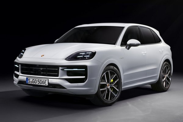 2024 Porsche Cayenne E-Hybrid