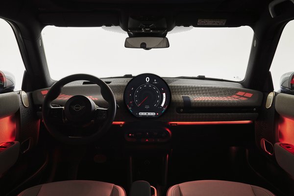 2025 Mini Cooper Hardtop Electric Interior