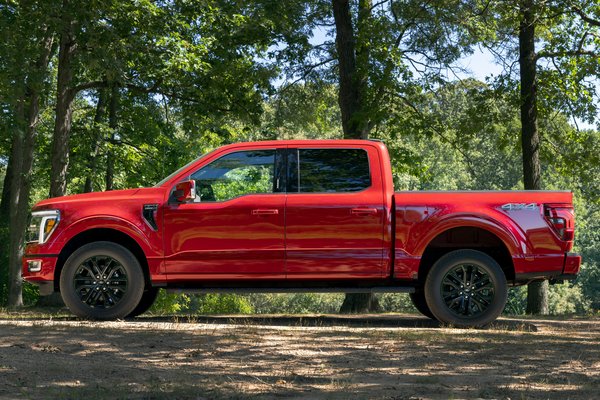 2024 Ford F-150 Lariat Crew Cab