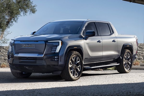 2024 GMC Sierra EV Denali Edition 1