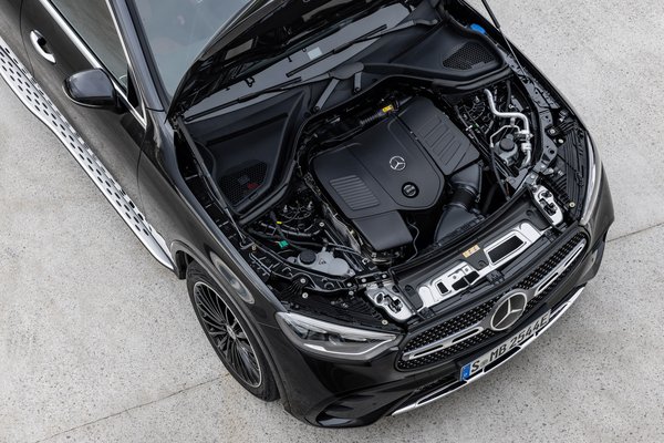 2024 Mercedes-Benz GLC-Class Coupe Engine