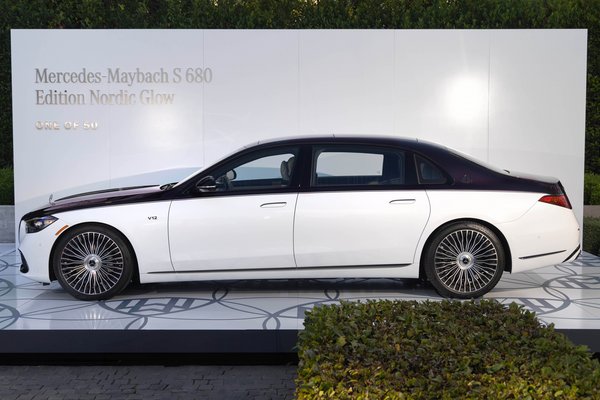 2025 Mercedes-Benz S-Class Maybach