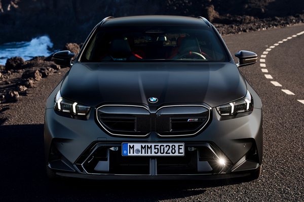 2025 BMW M5 Touring